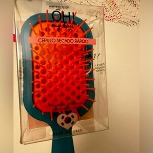 Made in Korea Ticktock viral honeycomb hair brush -  7”x3”
